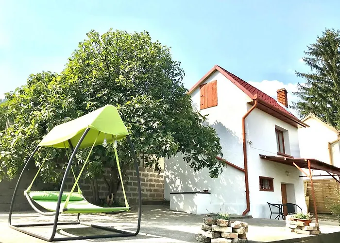 Boraszporta - Preshaz 3*